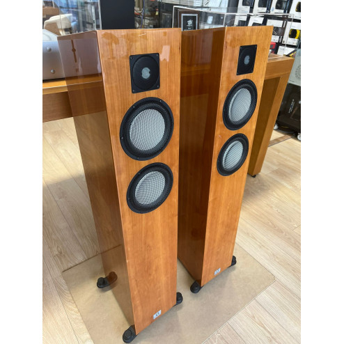 Marten Miles III* (*PRE-OWNED)