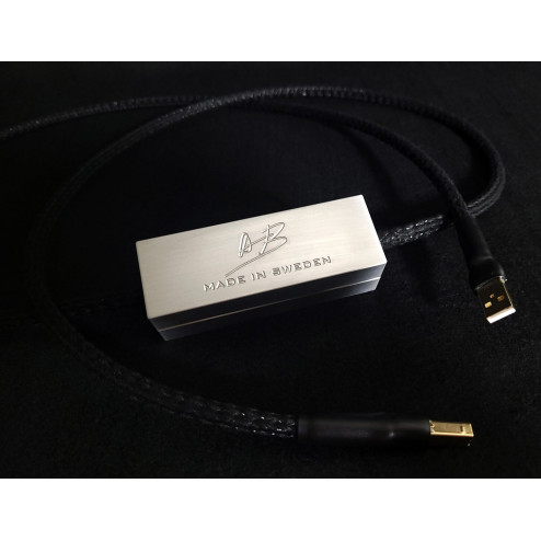 KLAR Isolator-Regenerator High-End Streaming USB Cable