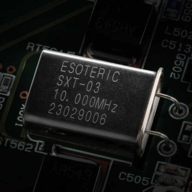 G-05 Master Clock Generator