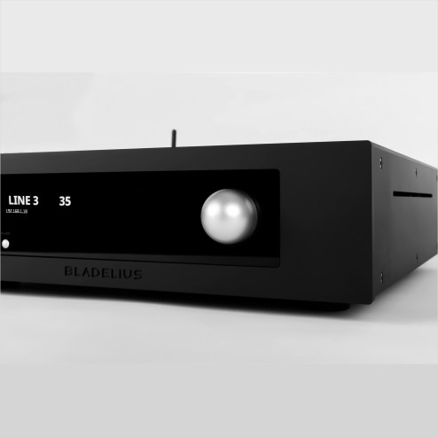 THOR V with DAC & Streamer