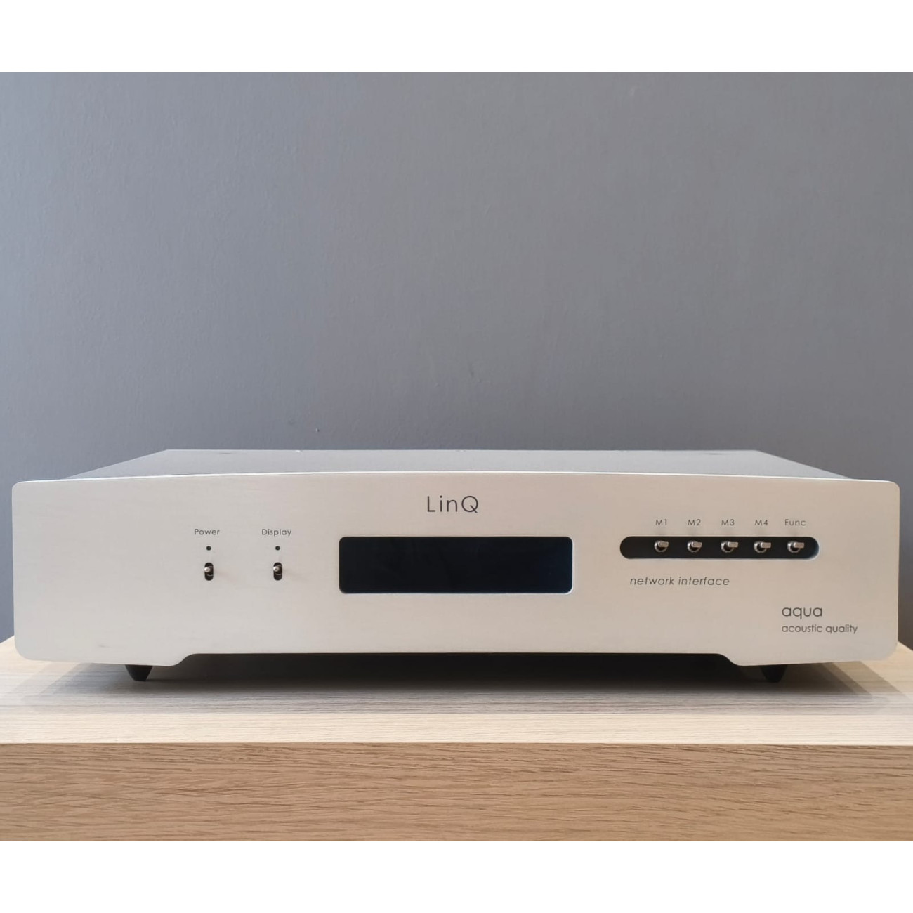 Aqua LinQ Renderer 1 Silver* (*PRE-OWNED)