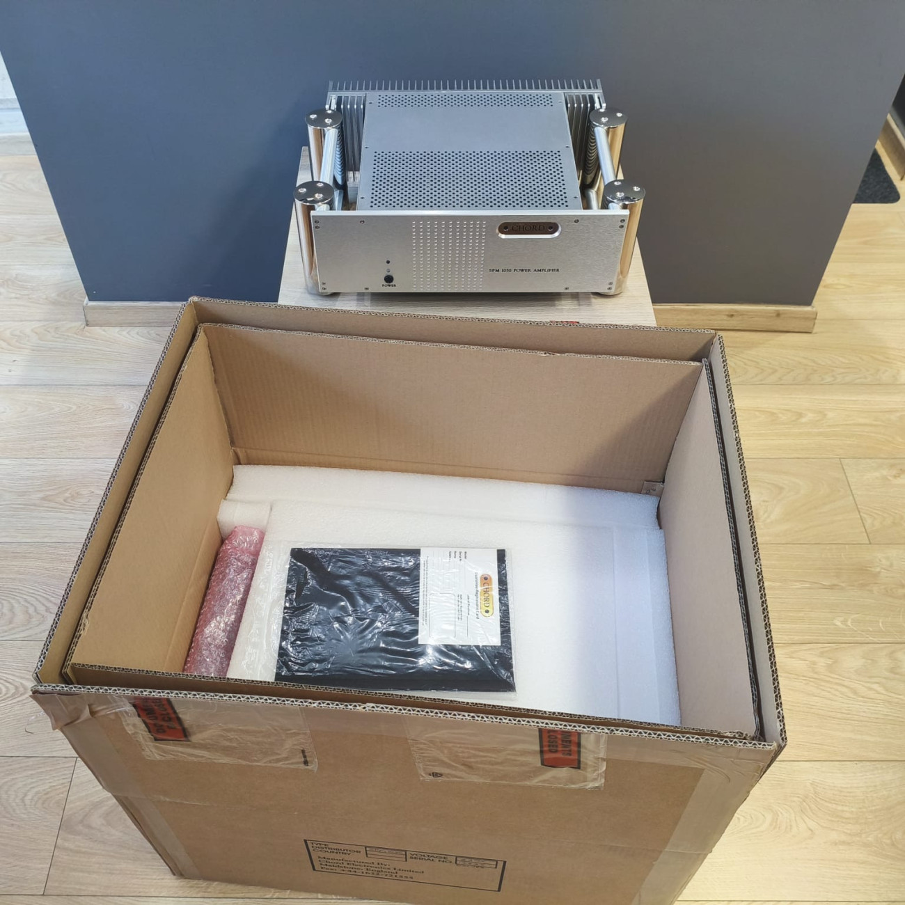 Chord SPM 1050 Power Amplifier Silver