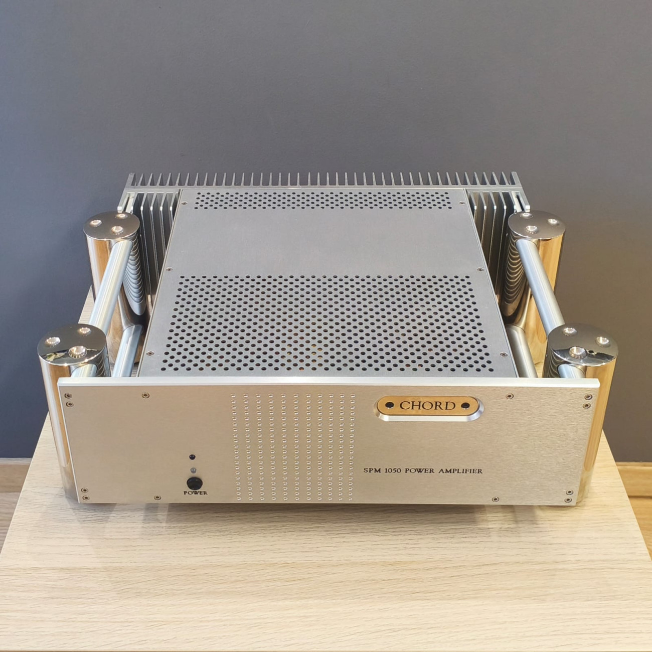 Chord SPM 1050 Power Amplifier Silver