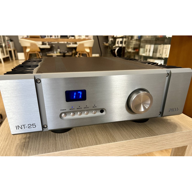 PASS LABS - INT25 - Pre-Owned