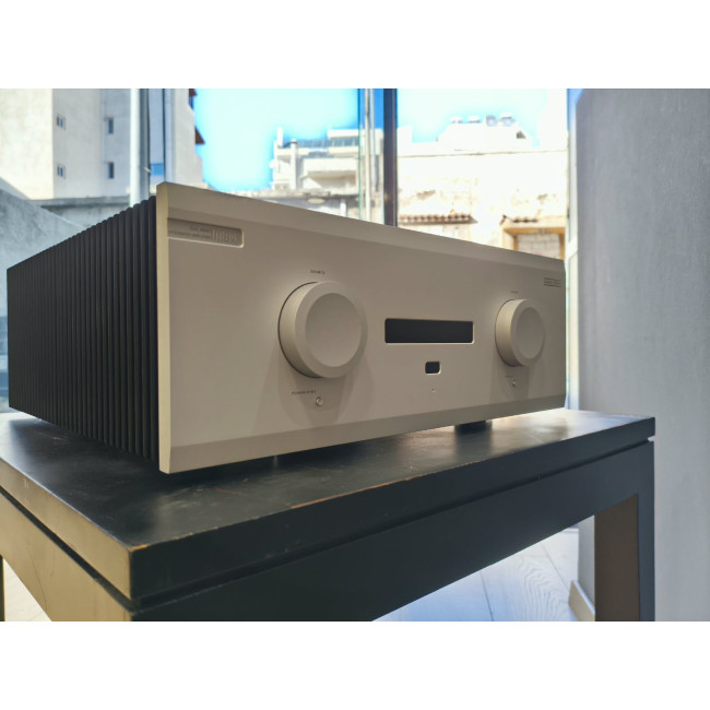 Musical Fidelity M8xi Super Integrated Amplifier* (*PRE-OWNED)