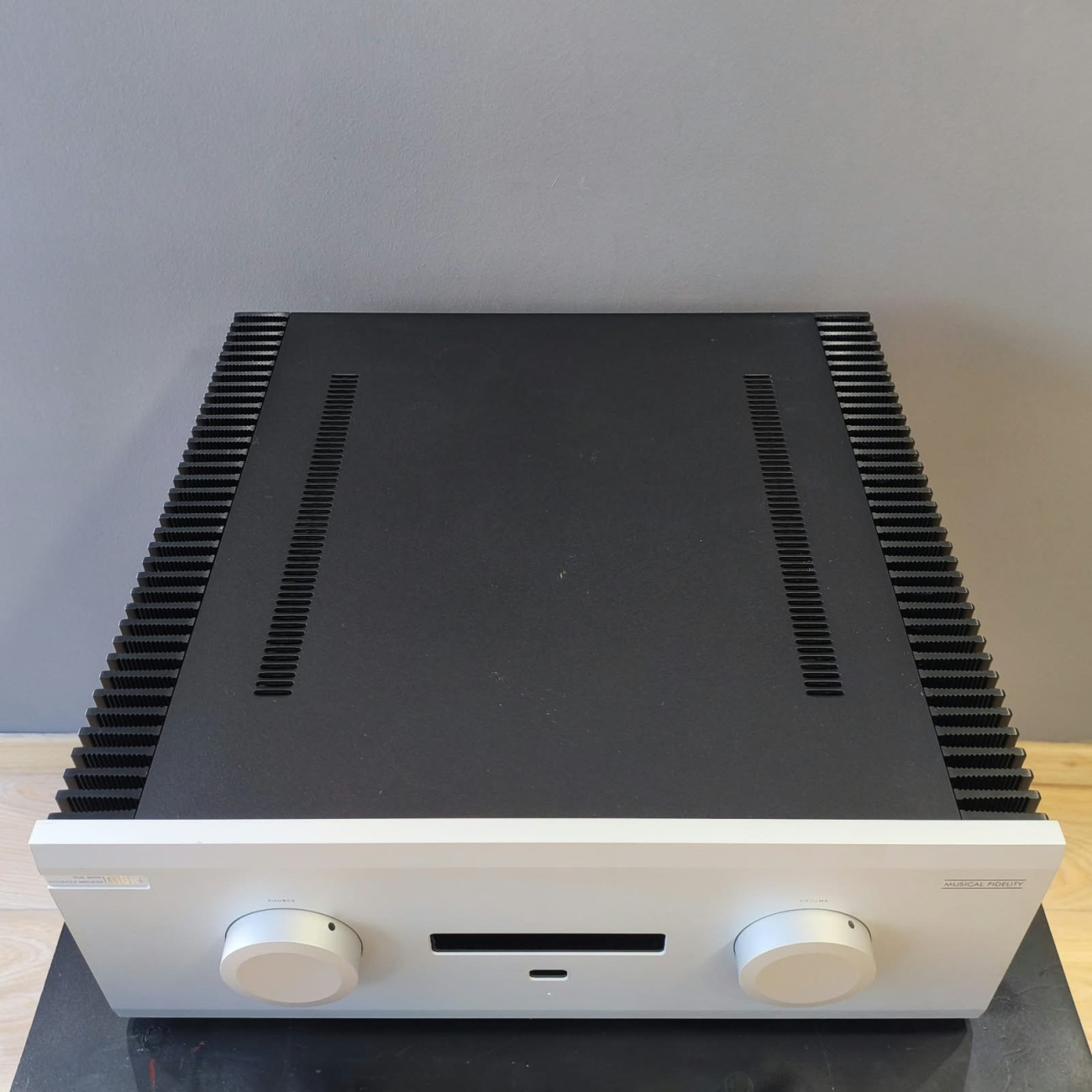 Musical Fidelity M8xi Super Integrated Amplifier* (*PRE-OWNED)
