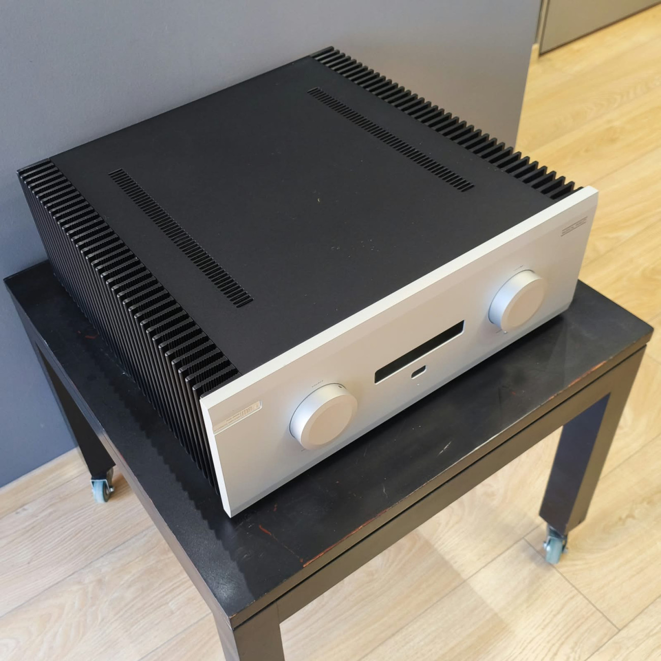 Musical Fidelity M8xi Super Integrated Amplifier* (*PRE-OWNED)