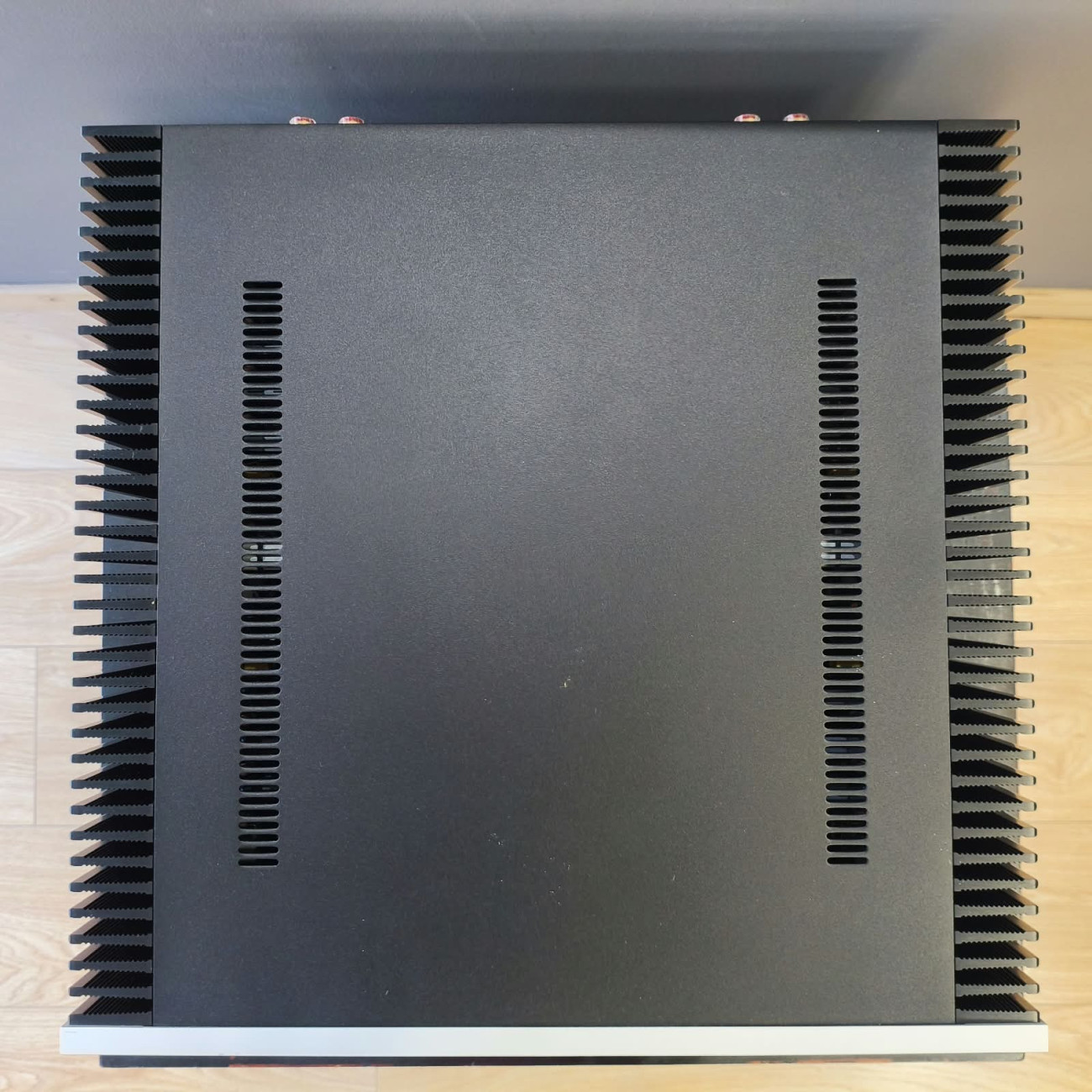 Musical Fidelity M8xi Super Integrated Amplifier* (*PRE-OWNED)