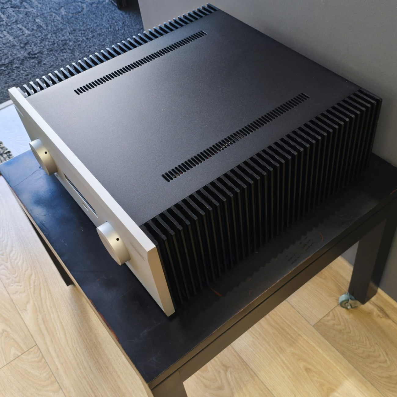 Musical Fidelity M8xi Super Integrated Amplifier* (*PRE-OWNED)