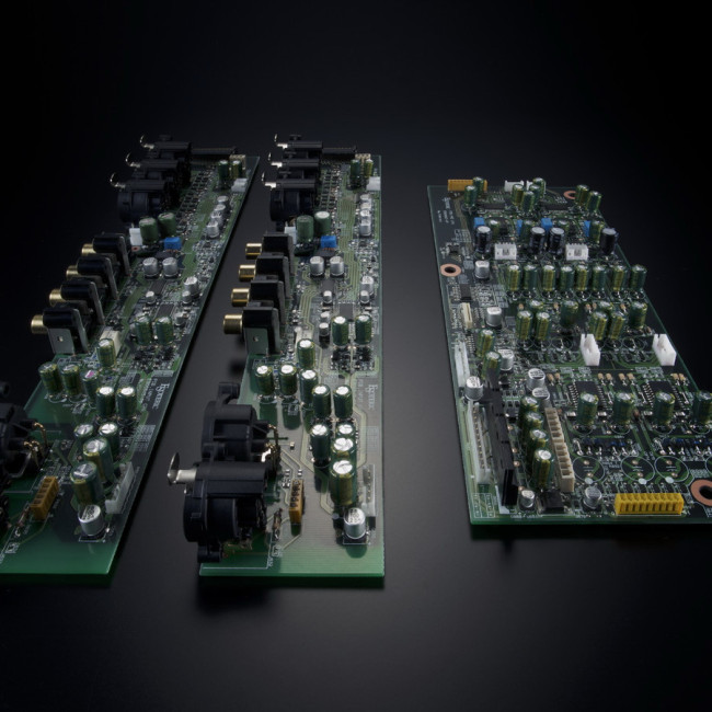 F-02 Integrated Amplifier Black Edition